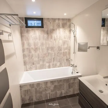 Hygge Lary - De Standing En Coeur De Village Des Pyrenees Apartman *