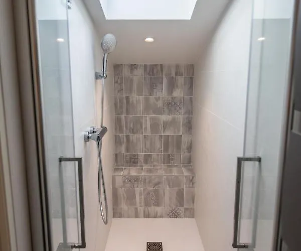 Hygge Lary - De Standing En Coeur De Village Des Pyrenees דירה