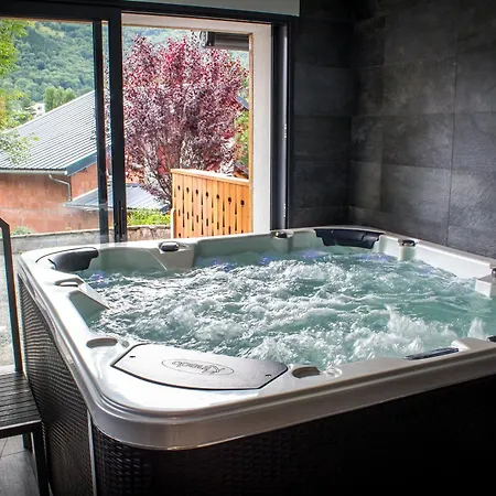 Hygge Lary - De Standing En Coeur De Village Des Pyrenees