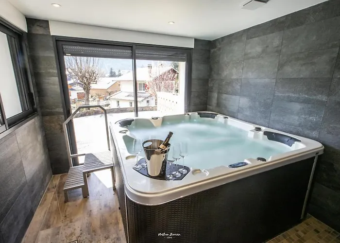 Hygge Lary - De Standing En Coeur De Village Des Pyrenees Апартаменты *