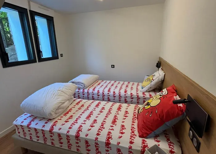 Hygge Lary - De Standing En Coeur De Village Des Pyrenees Сен-Лари-Сулан